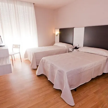 Hotel Fornos 2*